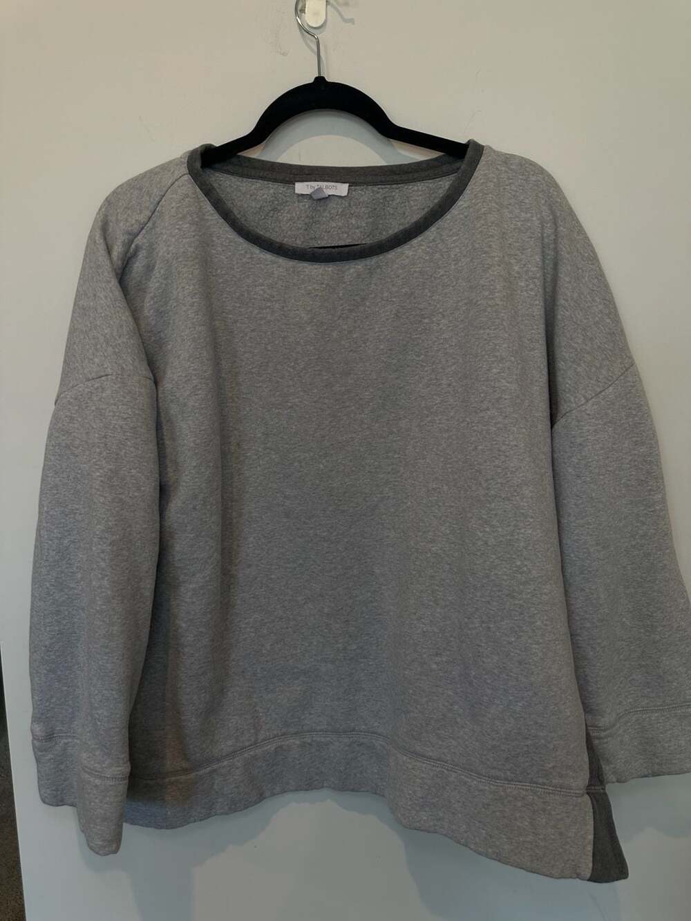 T by Talbots Gray and Dark Gray Contrast Trim Long Sleeve Pullover Sweatshirt XL